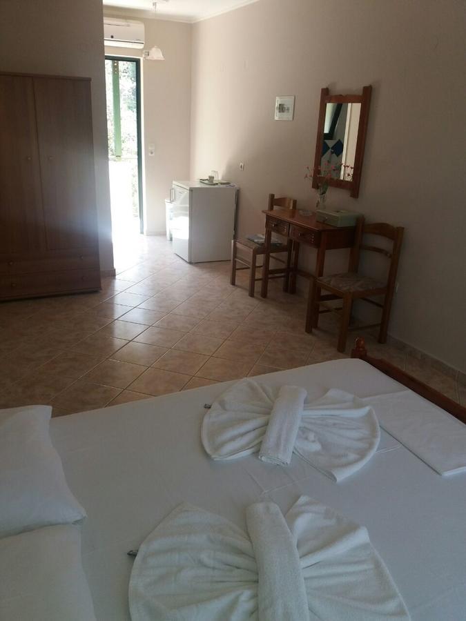 Santas Rooms Asprogerakata Zewnętrze zdjęcie